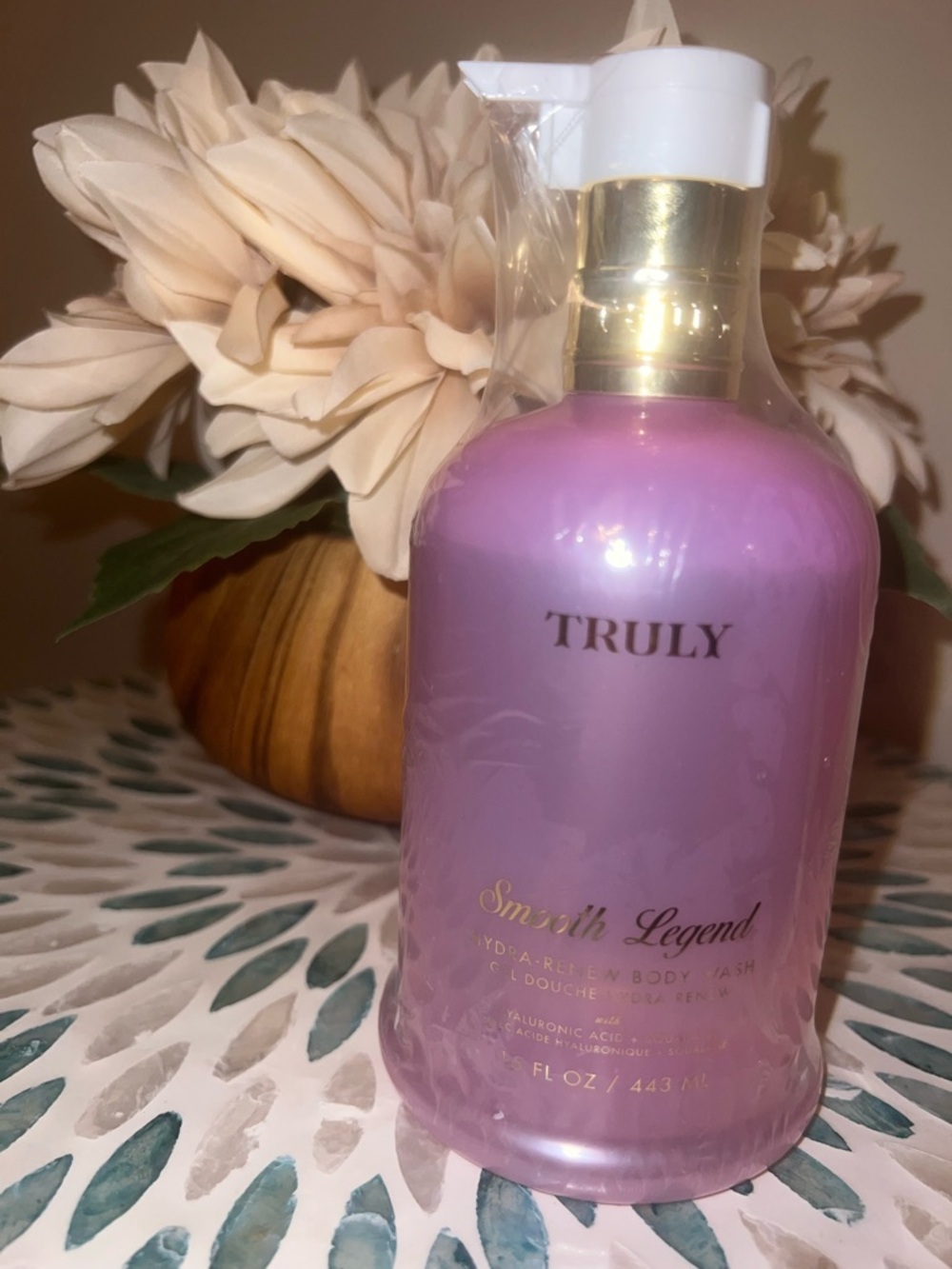 Truly Beauty Smooth Legend Body Wash 15oz Hydra Renew Hyaluronic Acid NEW - Picture 5 of 8